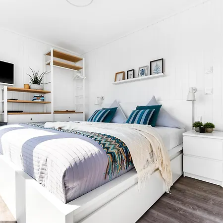 Aloha: Meerblick, Sauna, Dachterrasse, Bootsanleger Holiday home
