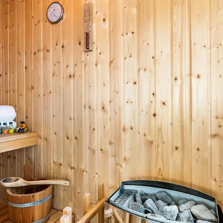 Aloha: Meerblick, Sauna, Dachterrasse, Bootsanleger Olpenitz