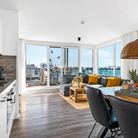 Aloha: Meerblick, Sauna, Dachterrasse, Bootsanleger * Olpenitz